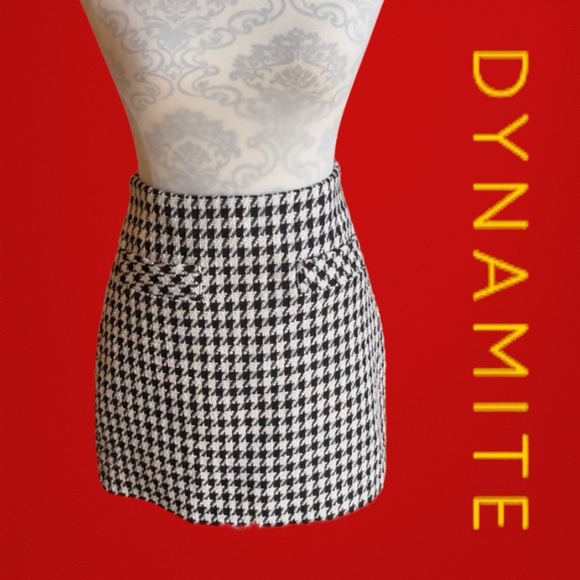 Dynamite Dresses & Skirts - Dynamite houndstooth skirt